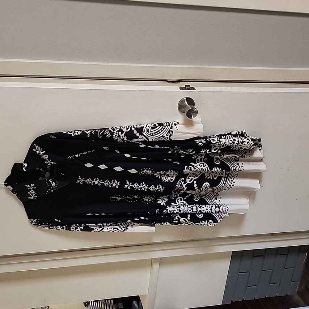 2XL Black and white Tunic